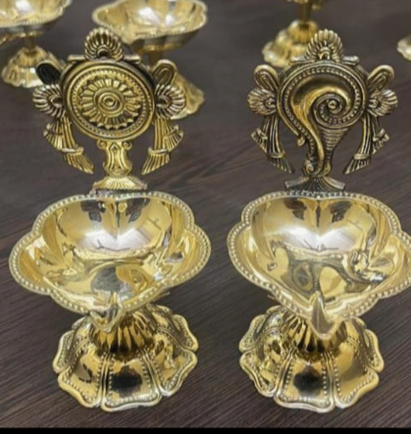 Shankh Chakra Diya