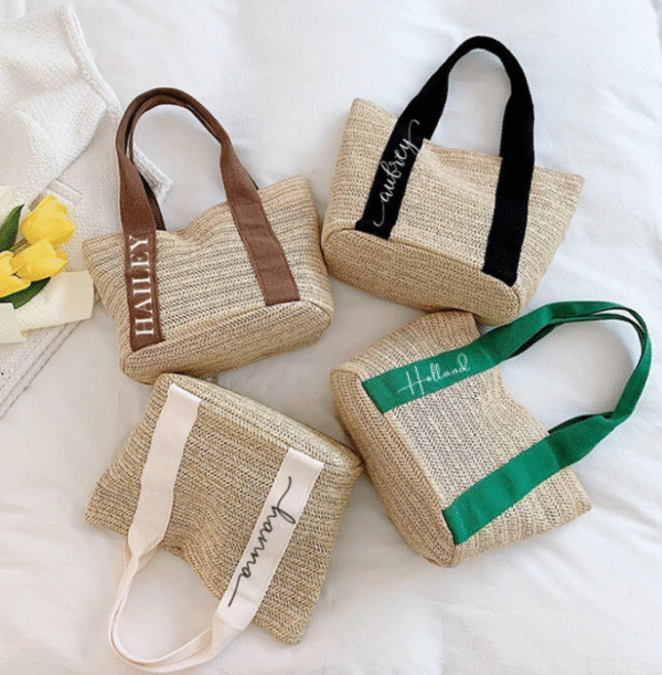 Custom Burlap Tote Bag Personalized Straw Bag Beach Bag Bridesmaid Bags Bachelorette Party Bags for Her Bridesmaid proposal Girls Trip Bag